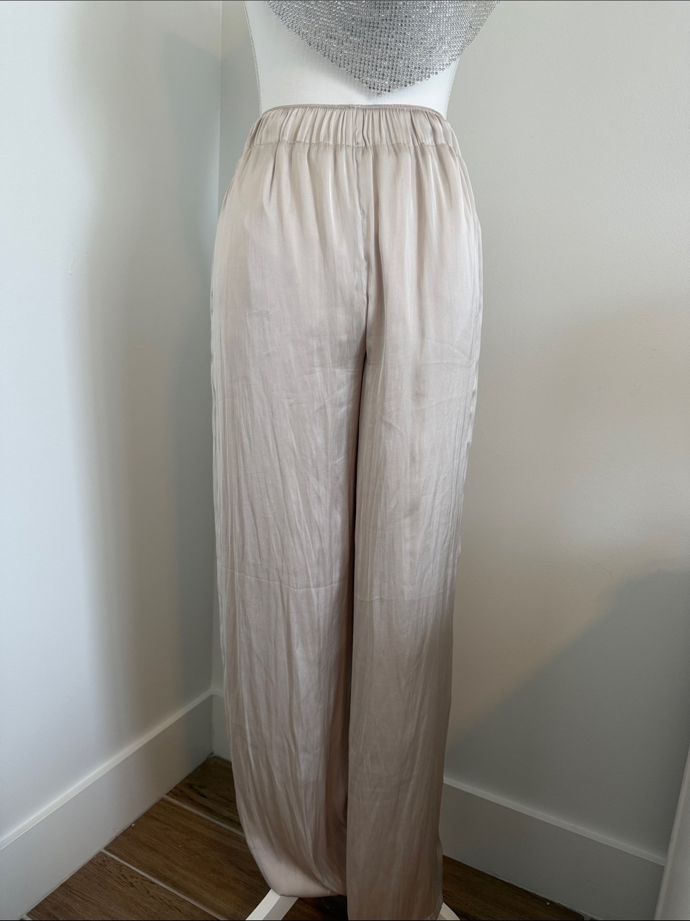 Dynamite Neutral Wide-Leg Elastic Waist Pants